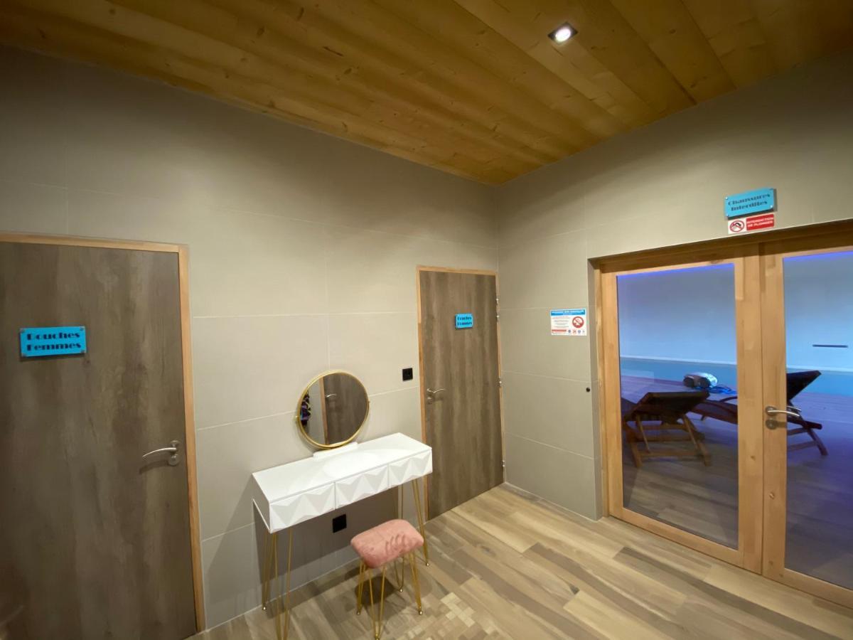 World Hotel Saint Vulbas Bagian luar foto